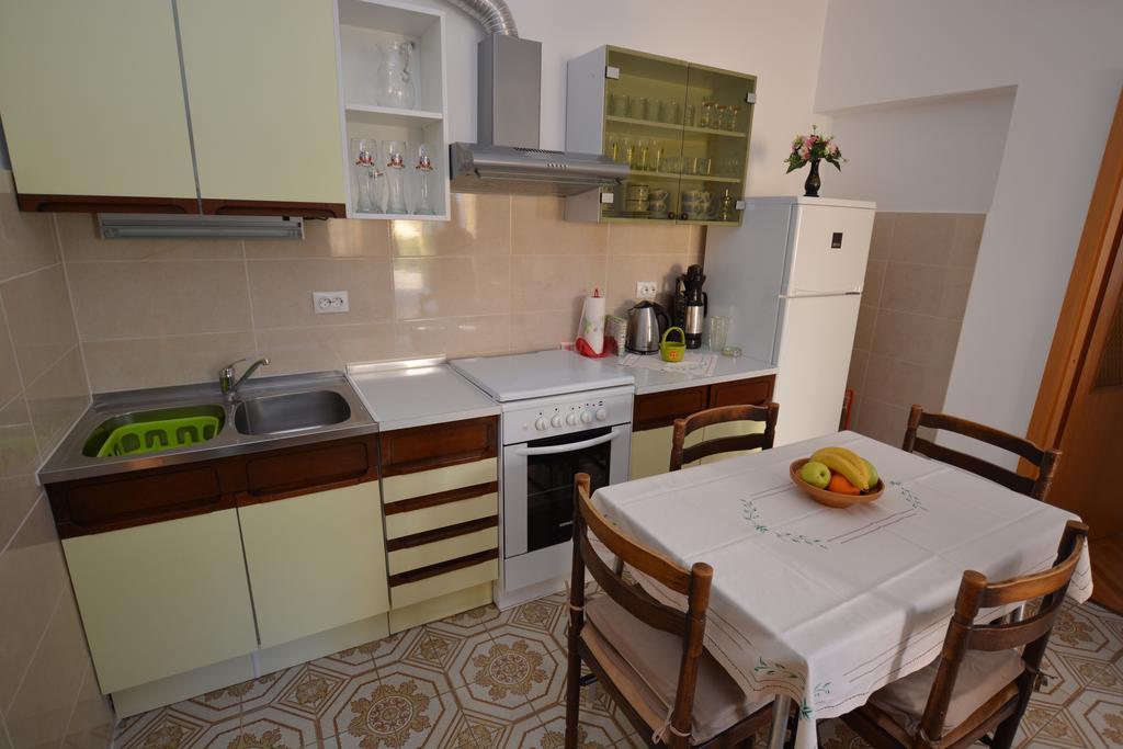 Apartment Nadica Punat Exteriör bild